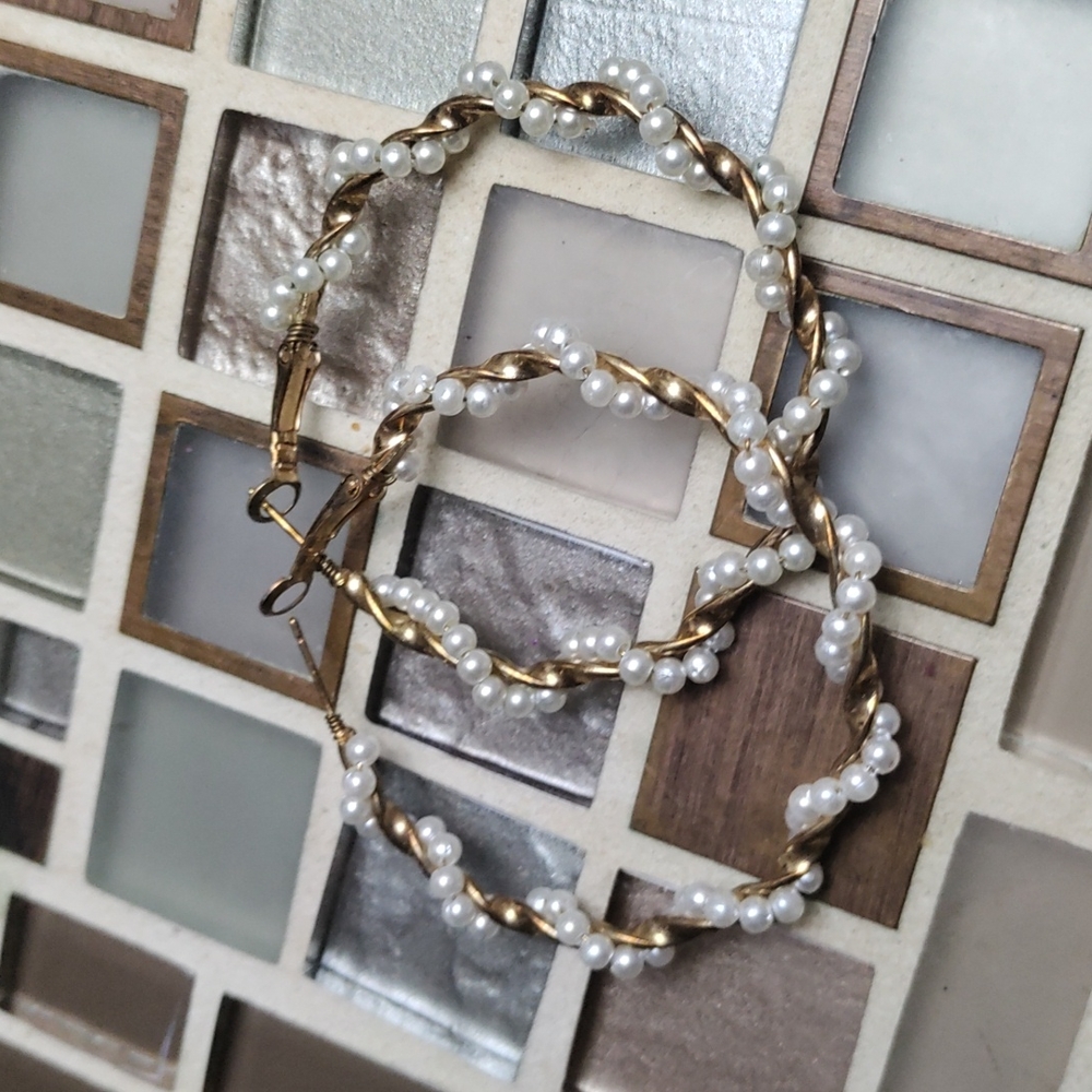 Vintage Artisan Pearl & Gold Hoop earrings